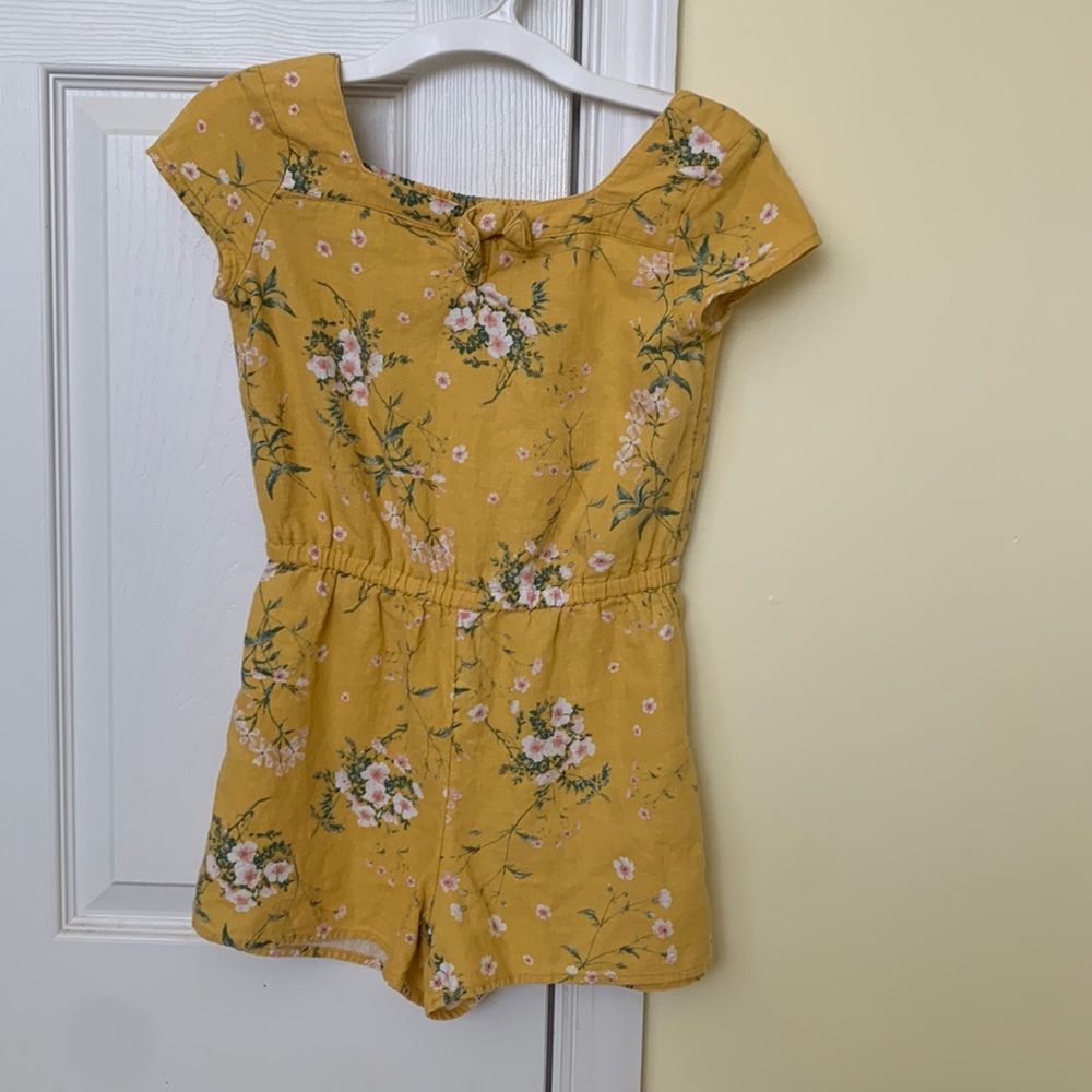 Old Navy yellow romper size 8